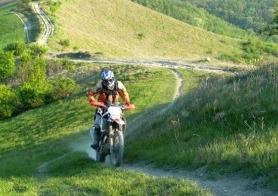 Corso di offroad, una scuola per le scuole Corso di offroad, una scuola per le scuole