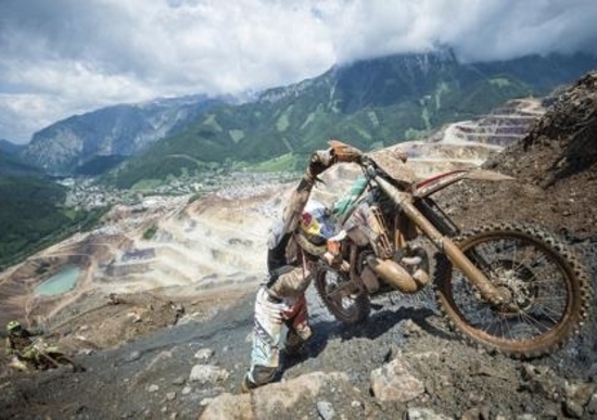 Erzberg Red Bull Hare Scramble. Jonny Walker (KTM) è il ventesimo Uomo di Ferro Erzberg Red Bull Hare Scramble. Jonny Walker (KTM) è il ventesimo Uomo di Ferro