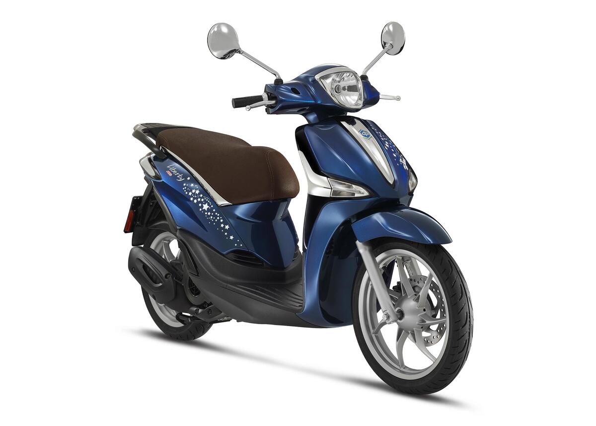 Piaggio Liberty 125 Baci Perugina. E sei esemplari sono in palio - News -  Moto.it