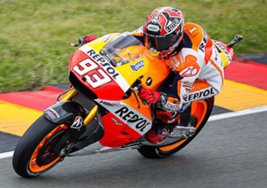 MotoGP. Marquez conquista la poleposition del GP di Germania MotoGP. Marquez conquista la poleposition del GP di Germania