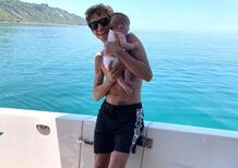 Valentino Rossi in barca con la figlia Giulietta