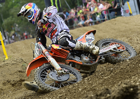 MX. Strijbos e Tixier vincono Gara 1 sulla pista di Locket MX. Strijbos e Tixier vincono Gara 1 sulla pista di Locket