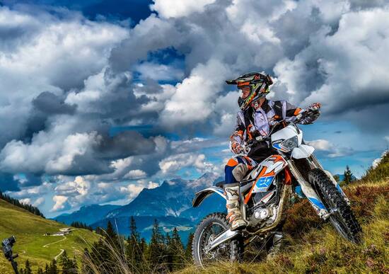 Joachim Sauer (KTM): “La nostra moto elettrica non è un semplice esperimento. È il futuro” Joachim Sauer (KTM): “La nostra moto elettrica non è un semplice esperimento. È il futuro”