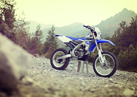 Yamaha WR250F 2015, dati e foto Yamaha WR250F 2015, dati e foto