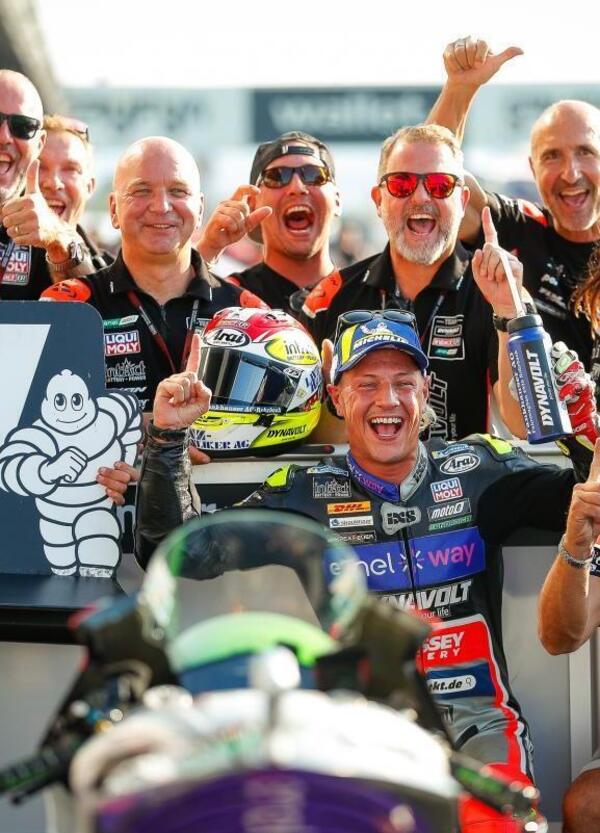 MotoE. Colpo di scena e Aegerter campione 2022