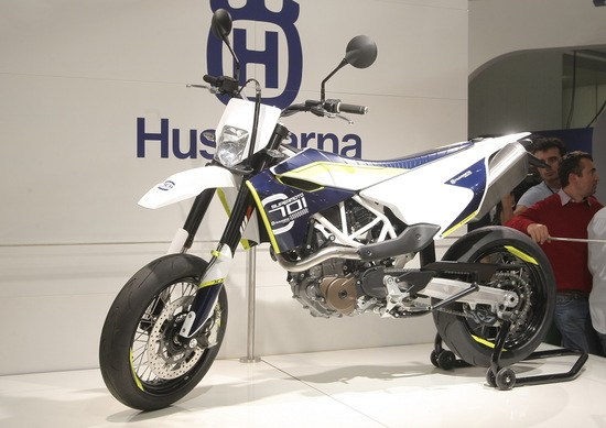 Husqvarna 701 Supermoto 2015 Husqvarna 701 Supermoto 2015