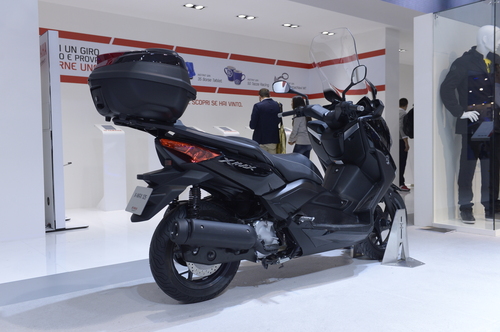 Manchons Tucano Urban R363-X IMPERMÉABLES Pour Guidons Yamaha X-Max 125 MOMODESIGN 2016-2019 - Néoprène Doublé Thermique