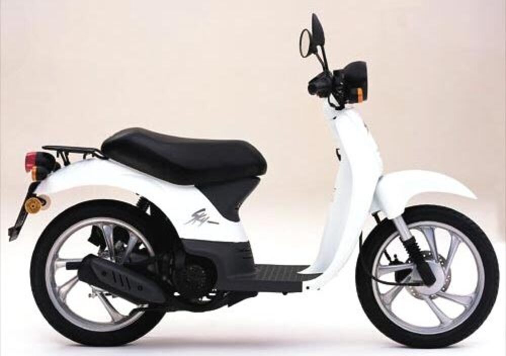 Honda Sky 50 1997 04 Prezzo E Scheda Tecnica Moto it