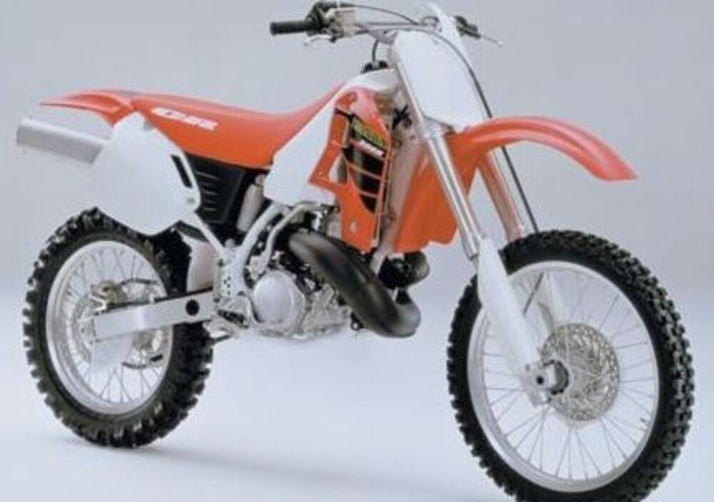 Honda CR 500, prezzo e scheda tecnica Moto.it