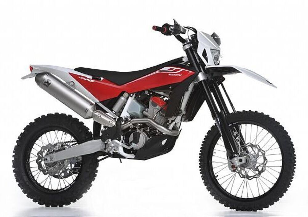 Husqvarna TE 449 (2011), prezzo e scheda tecnica Moto.it