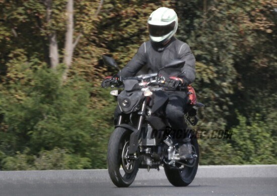 Spiata la prima BMW di piccola cilindrata Spiata la prima BMW di piccola cilindrata