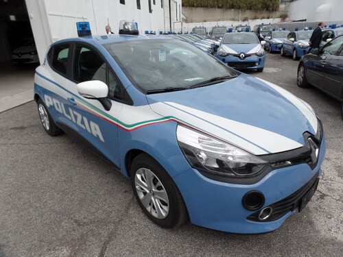 La Renault Clio Si Arruola In Polizia News Automoto It