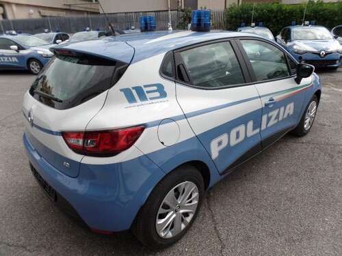 La Renault Clio Si Arruola In Polizia News Automoto It