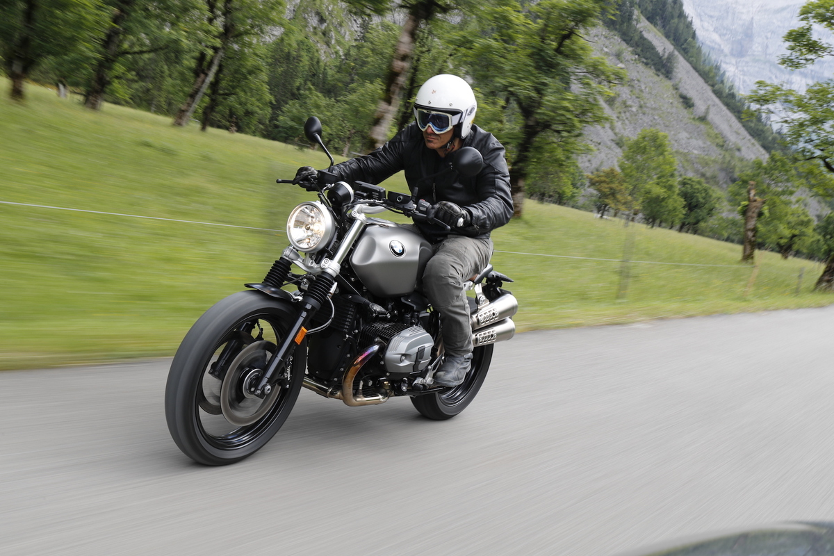 Prova BMW R nineT Scrambler: primo test - Prove - Moto.it
