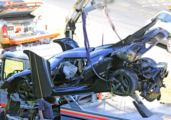 Koenigsegg One:1: un esemplare distrutto da un collaudatore al Ring Koenigsegg One:1: un esemplare distrutto da un collaudatore al Ring