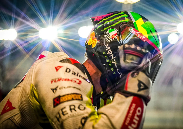 Il &quot;tocchetto&quot; di Valentino Rossi per spingere Morbidelli, il corto muso di Bagnaia su Marquez, la perla nascosta di Quartararo: tutto sul venerd&igrave; della MotoGP in Qatar
