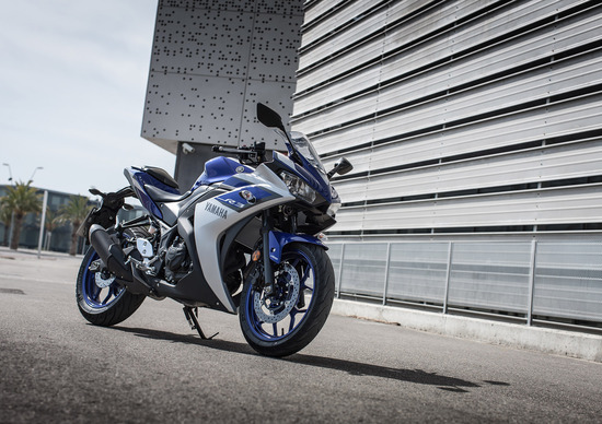 Fabrizio Corsi (Yamaha): YZF-R3, la 300 dall'indole sportiva Fabrizio Corsi (Yamaha): YZF-R3, la 300 dall'indole sportiva