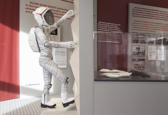 Dainese in mostra alla 56esima Esposizione d'Arte della Biennale di Venezia Dainese in mostra alla 56esima Esposizione d'Arte della Biennale di Venezia