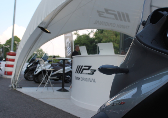Piaggio MP3 a Roma: test ride fino a domenica Piaggio MP3 a Roma: test ride fino a domenica