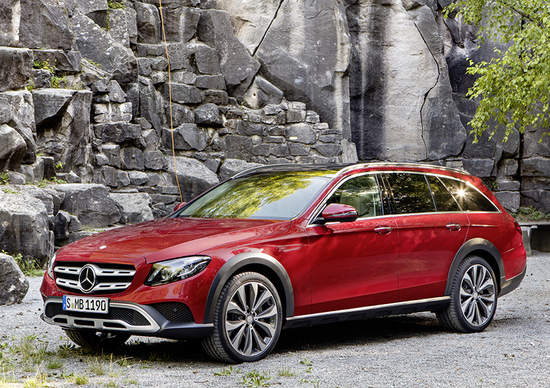 Nuova Mercedes Classe E All-Terrain: in arrivo a Parigi Nuova Mercedes Classe E All-Terrain: in arrivo a Parigi