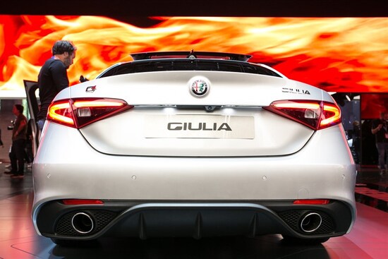 Alfa Romeo Giulia Veloce Q4 Al Salone Di Parigi 2016