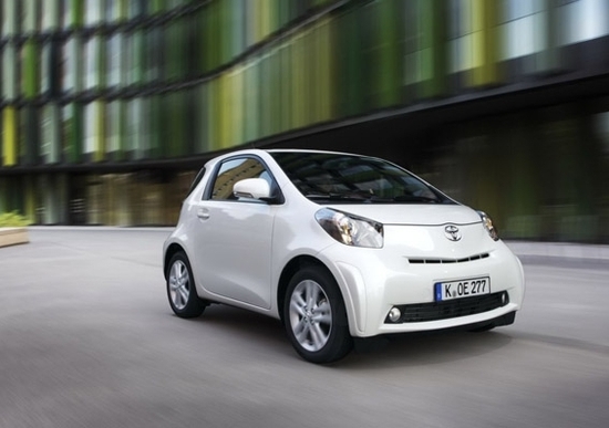 Toyota iQ M.Y. 2011 Toyota iQ M.Y. 2011