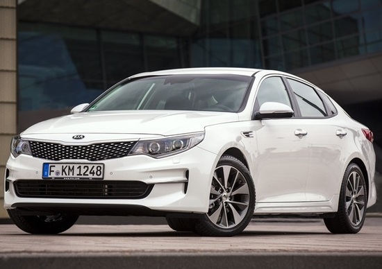 Nuova Kia Optima: ecco la gamma e i prezzi Nuova Kia Optima: ecco la gamma e i prezzi