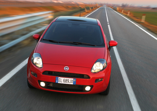 Fiat Punto TwinAir Turbo 0.9. Fiat Punto TwinAir Turbo 0.9.