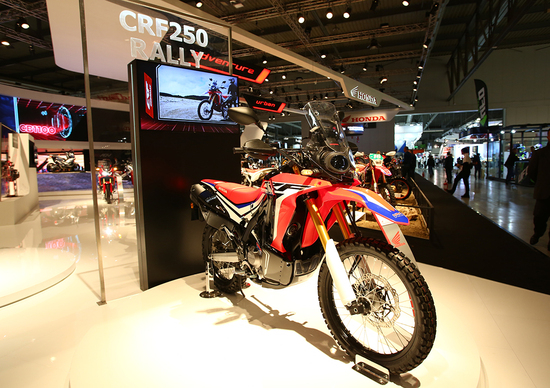 Honda CRF 250 Rally a EICMA 2016: foto e dati Honda CRF 250 Rally a EICMA 2016: foto e dati