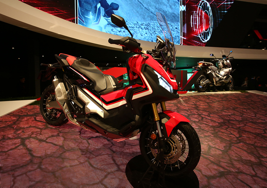 Honda X-ADV a EICMA 2016: foto e dati Honda X-ADV a EICMA 2016: foto e dati