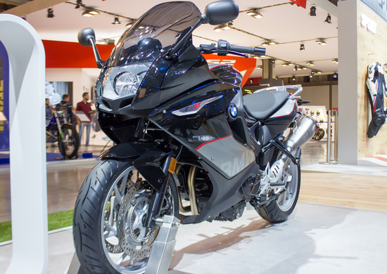 BMW F800R ed F800GT 2017 ad EICMA 2016: foto e dati BMW F800R ed F800GT 2017 ad EICMA 2016: foto e dati