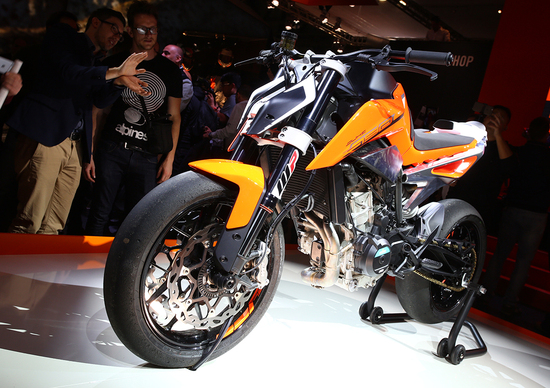 Prototipo KTM Duke 790 a Eicma 2016: foto e dati Prototipo KTM Duke 790 a Eicma 2016: foto e dati