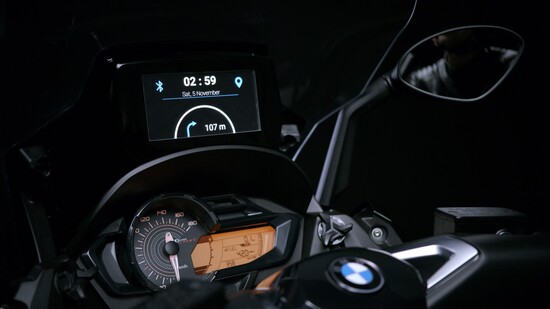 Samsung presenta a EICMA lo Smart Windshield Samsung presenta a EICMA lo Smart Windshield