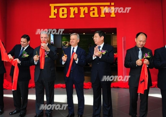 “Mito Ferrari”, inaugurata la mostra all’Italian Center dello Shanghai Expo Park “Mito Ferrari”, inaugurata la mostra all’Italian Center dello Shanghai Expo Park