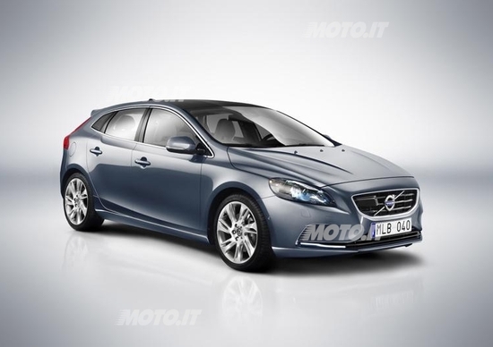 Volvo V40: pneumatici Bridgestone per il primo equipaggiamento Volvo V40: pneumatici Bridgestone per il primo equipaggiamento
