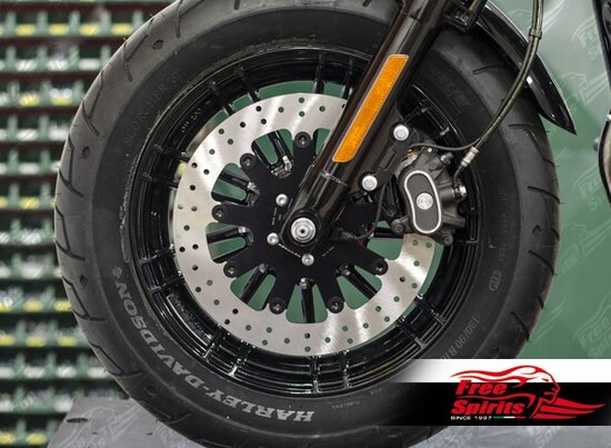 Free Spirits: kit disco freno 320 per H-D Sportster Free Spirits: kit disco freno 320 per H-D Sportster
