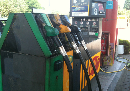 Carburanti: ancora sconti nel weekend Carburanti: ancora sconti nel weekend