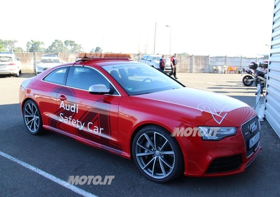 Audi RS5: la Safety car della 24 Heurs Moto a Le Mans Audi RS5: la Safety car della 24 Heurs Moto a Le Mans