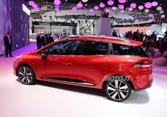 Nuova Renault Clio: a Parigi anche la station wagon Nuova Renault Clio: a Parigi anche la station wagon