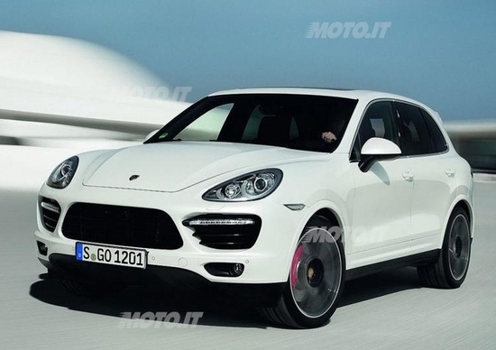 Porsche Cayenne Turbo S: ora con 550 CV Porsche Cayenne Turbo S: ora con 550 CV