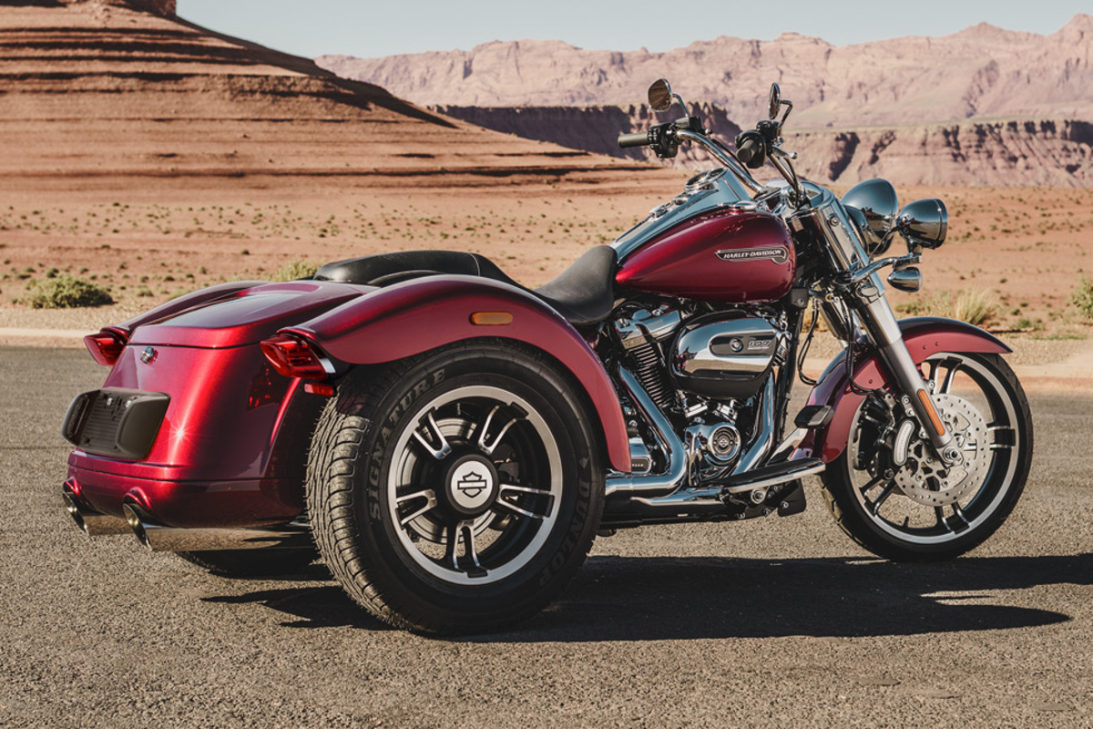 Harley-Davidson 107 Freewheeler (2017 - 18) - FLRT, prezzo e scheda tecnica  - Moto.it