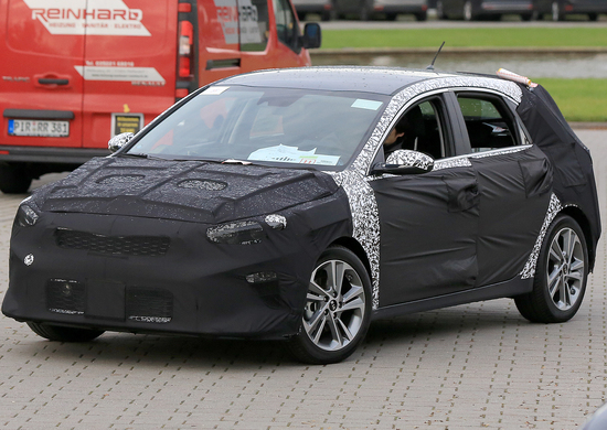 Nuova Kia Cee'd: la cugina della Hyundai i30 arriva nel 2018 Nuova Kia Cee'd: la cugina della Hyundai i30 arriva nel 2018