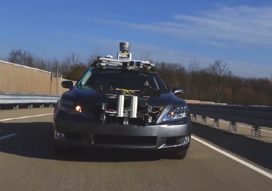 L’auto che guida da sola è già realtà L’auto che guida da sola è già realtà