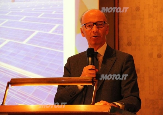 Turrettini: «Anche quest’anno ci aspettiamo 700.000 visitatori al Salone di Ginevra» Turrettini: «Anche quest’anno ci aspettiamo 700.000 visitatori al Salone di Ginevra»
