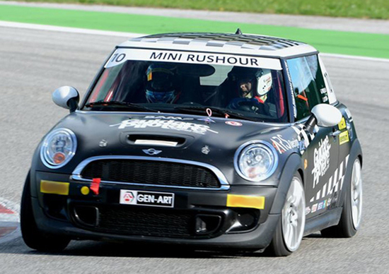 GuidarePilotare: i corsi di guida a Misano con le Mini Rushour GuidarePilotare: i corsi di guida a Misano con le Mini Rushour