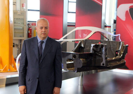 Pierallini: «Alfa Romeo 4C è nata da un foglio bianco» Pierallini: «Alfa Romeo 4C è nata da un foglio bianco»