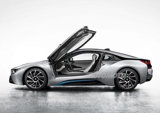 BMW i8: ecco la versione di serie BMW i8: ecco la versione di serie