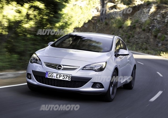 Opel Astra GTC: ora col 1.6 da 200 CV Opel Astra GTC: ora col 1.6 da 200 CV