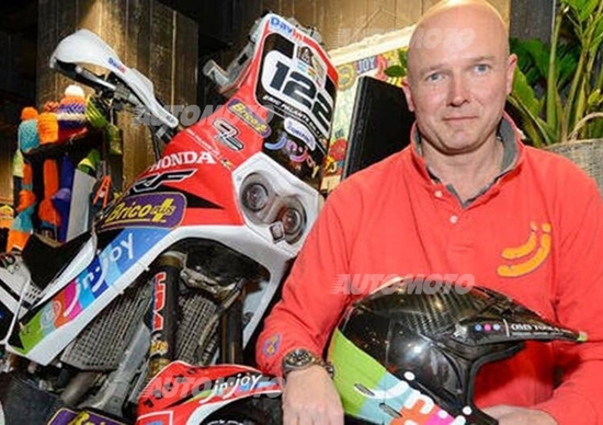 Dakar 2014, tappa 6. Muoiono il motociclista Eric Palante e due giornalisti Dakar 2014, tappa 6. Muoiono il motociclista Eric Palante e due giornalisti