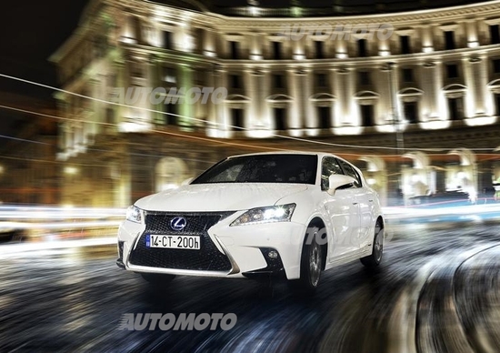 Lexus CT Hybrid restyling: tutti i dati ufficiali Lexus CT Hybrid restyling: tutti i dati ufficiali